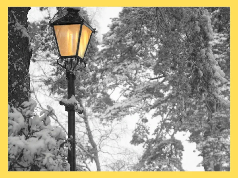 Narnia - Lamp in snowy background - C.S. Lewis' Turkish Delight Craving